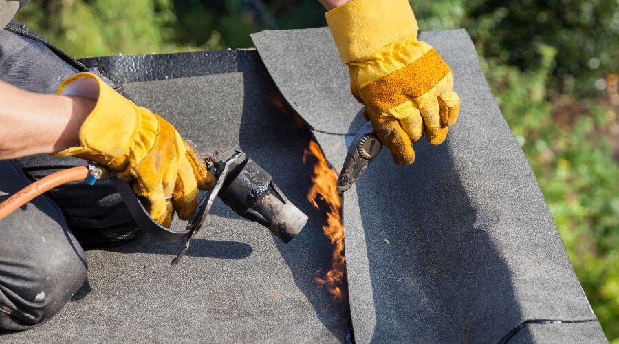 Professional gutter cleaning in Chisholm, MN